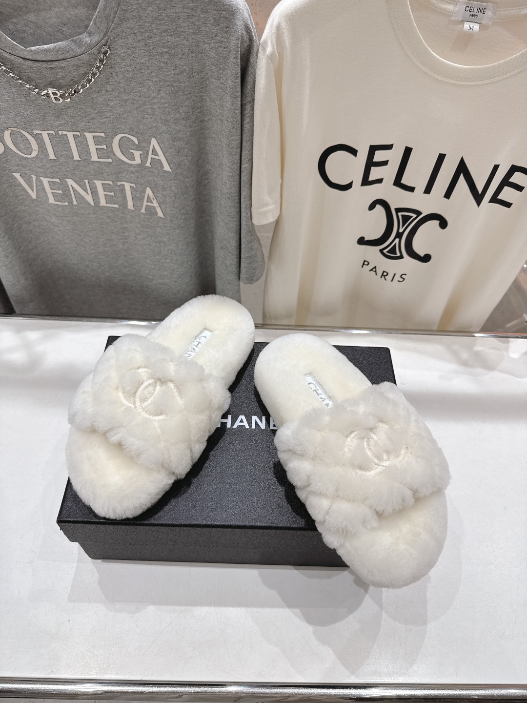 高版本出厂
 官网同步.新品毛拖/顶级版本CHANEL*小香2025ss独家爆款系列毛毛拖鞋！秋冬宝藏时