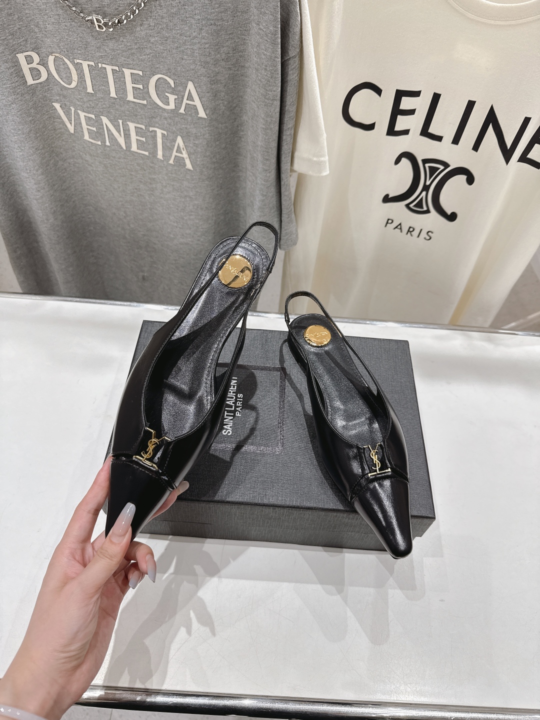 高版本出厂
   SAINT LAURENT/圣罗兰YSL🆕 25ss早秋大热全新平底单鞋！
经典Cas