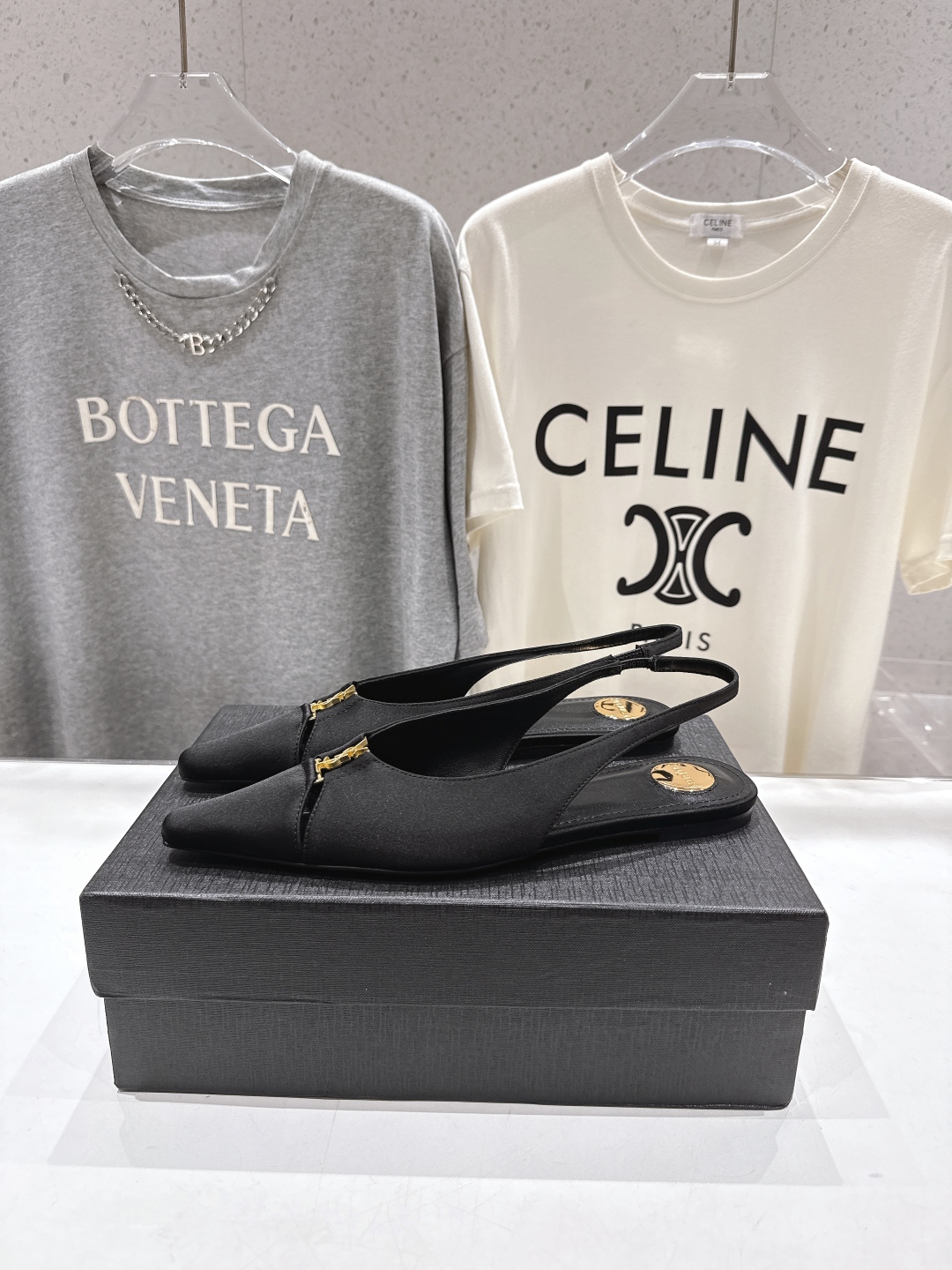 高版本出厂
   SAINT LAURENT/圣罗兰YSL🆕 25ss早秋大热全新平底单鞋！
经典Cas
