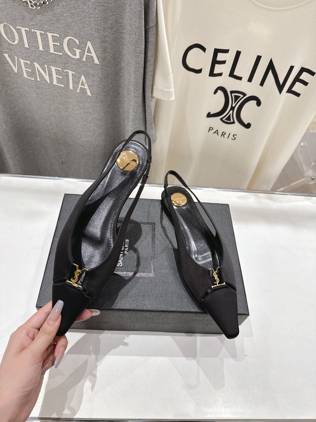 高版本出厂
   SAINT LAURENT/圣罗兰YSL🆕 25ss早秋大热全新平底单鞋！
经典Cas