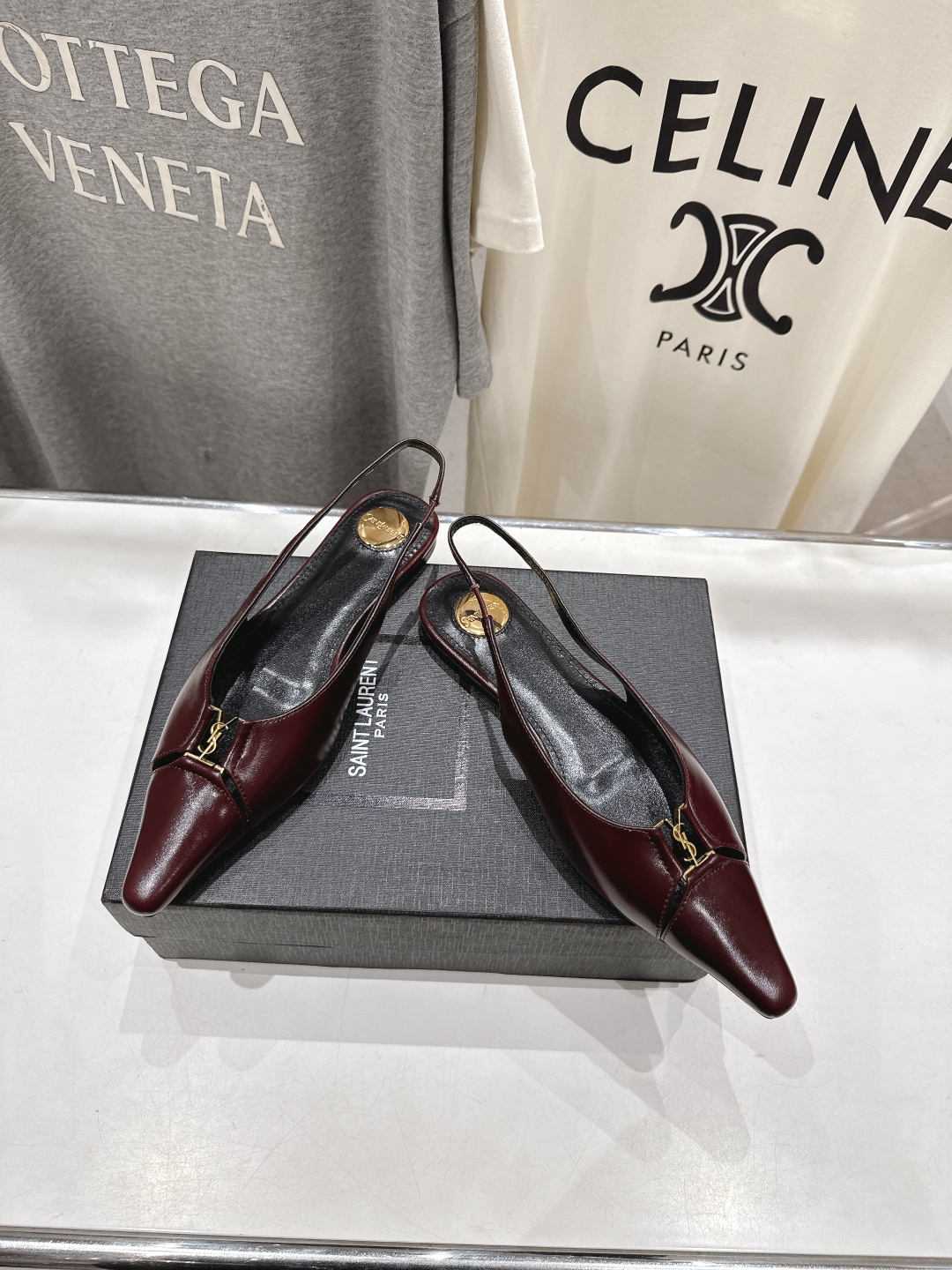 高版本出厂
   SAINT LAURENT/圣罗兰YSL🆕 25ss早秋大热全新平底单鞋！
经典Cas