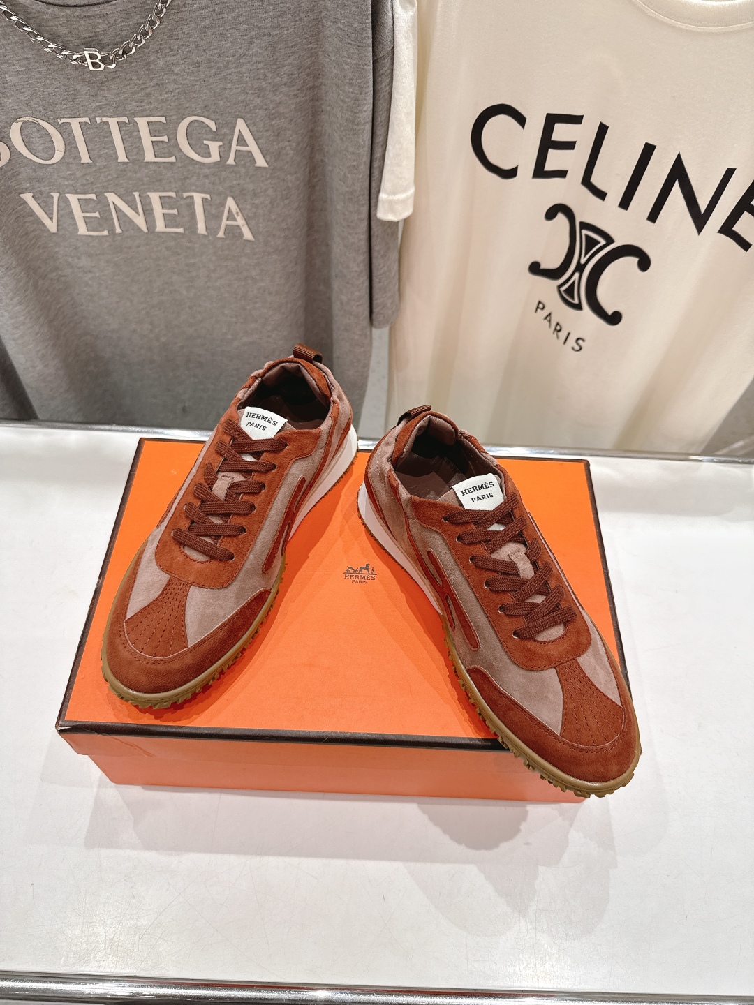 高版本出厂 男码+10
  Hermes 2025ss新款爱马仕In系列系带阿甘鞋德训鞋休闲运动鞋
原版