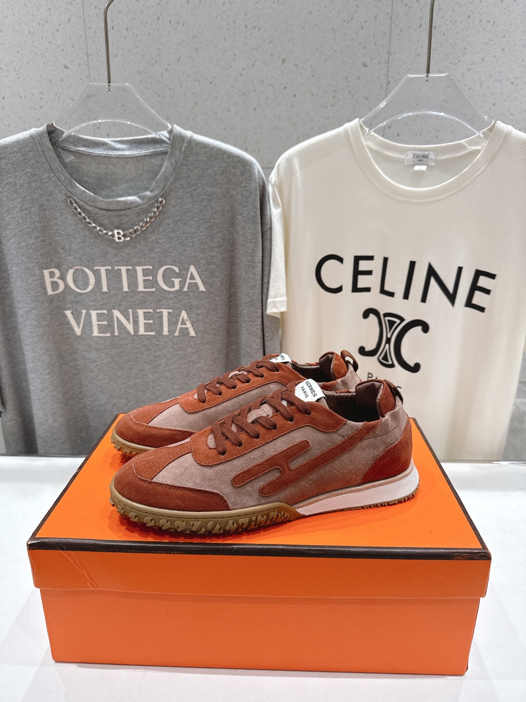 高版本出厂 男码+10
  Hermes 2025ss新款爱马仕In系列系带阿甘鞋德训鞋休闲运动鞋
原版
