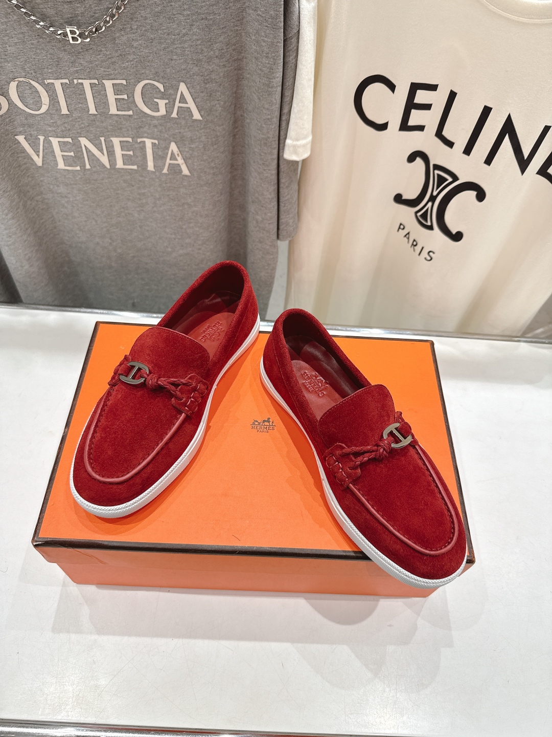 高版本出厂  男码+10
   Hermes/爱马仕H家25ss新品情侣款休闲鞋乐福鞋
经典休闲风格，经