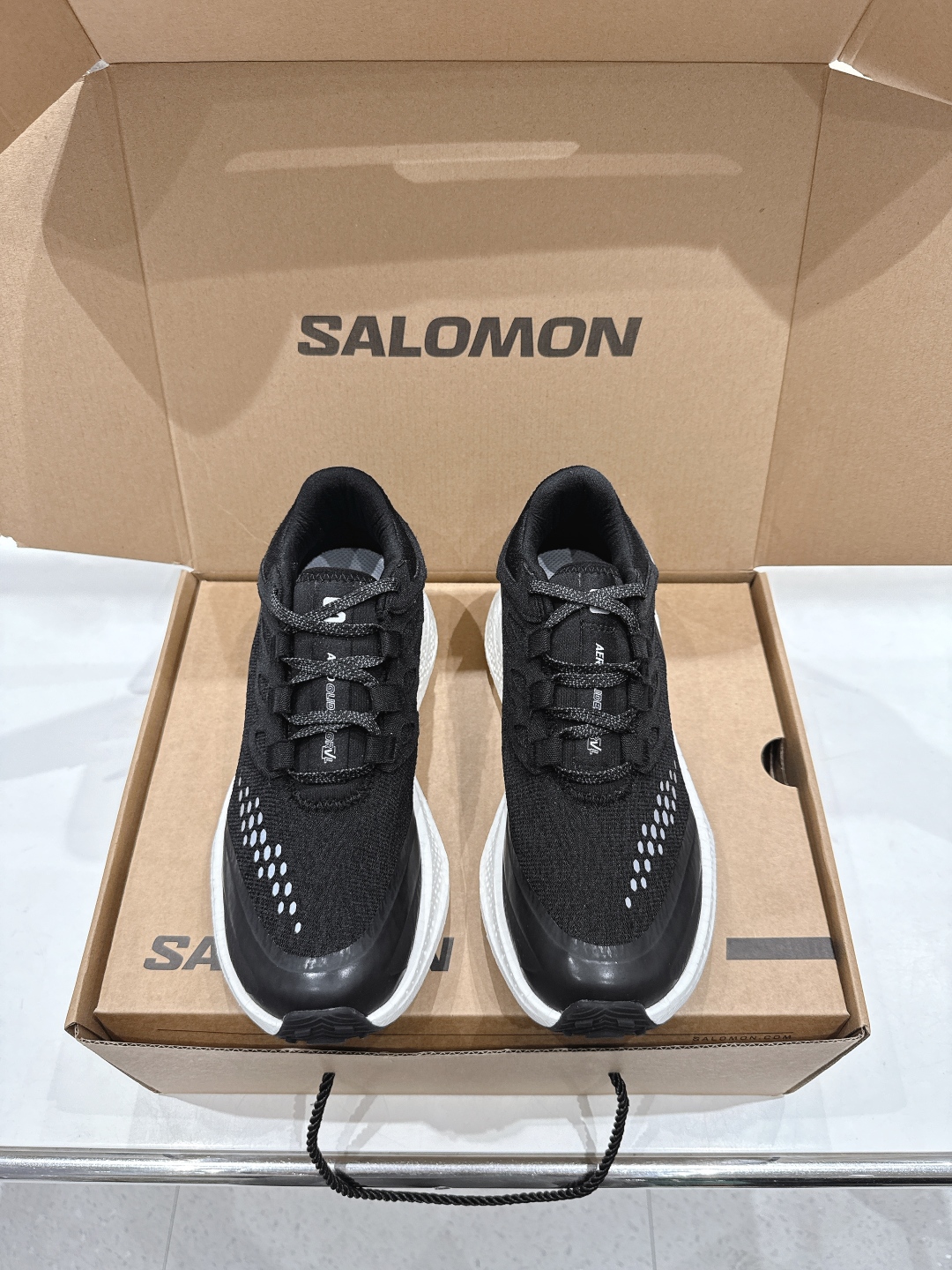 高版本出厂  情侣款
 Salomon萨洛蒙～2025ss最新款休闲运动鞋厚底登山德比鞋跑步鞋
搭配Sa