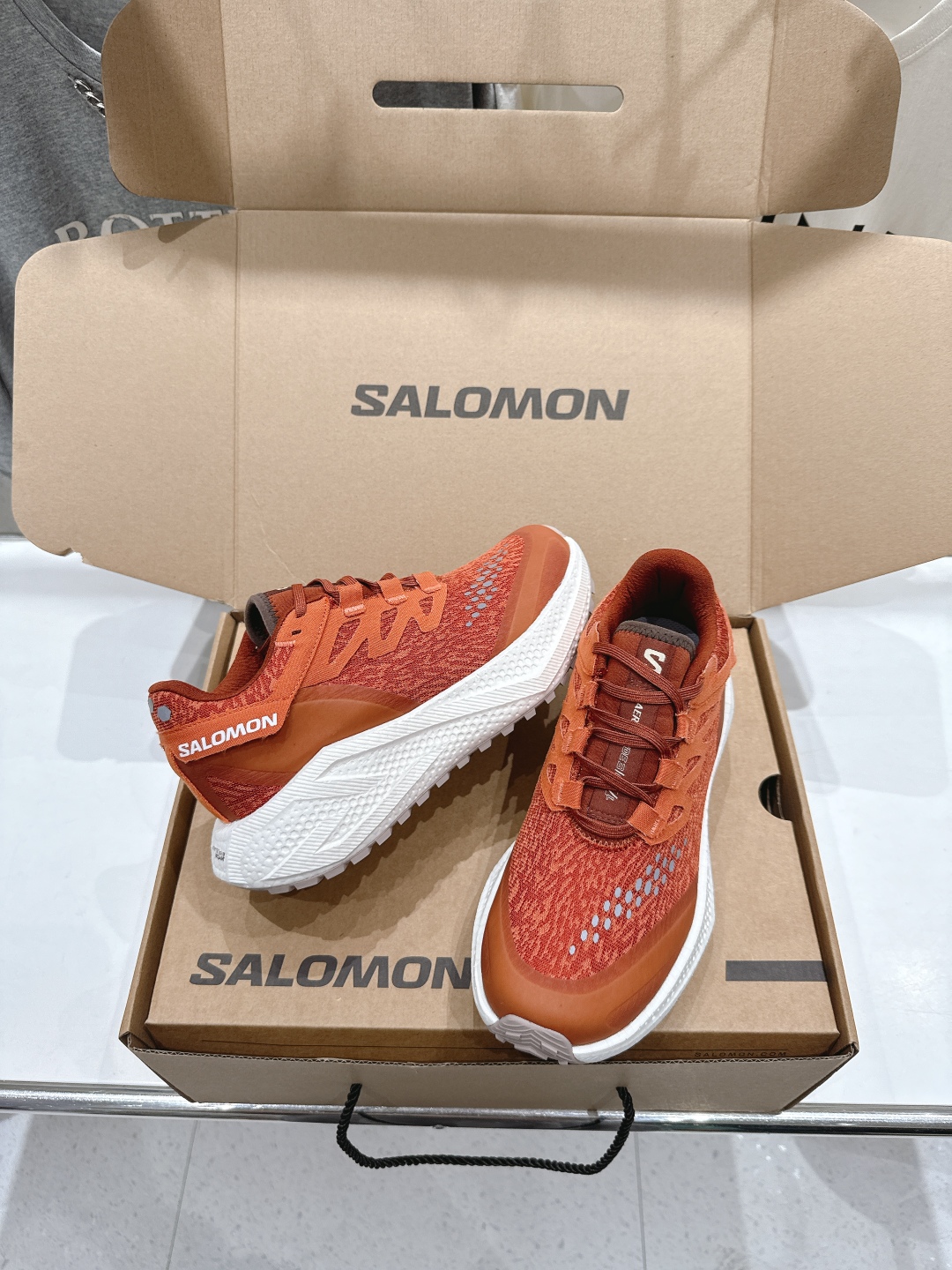高版本出厂  情侣款
 Salomon萨洛蒙～2025ss最新款休闲运动鞋厚底登山德比鞋跑步鞋
搭配Sa