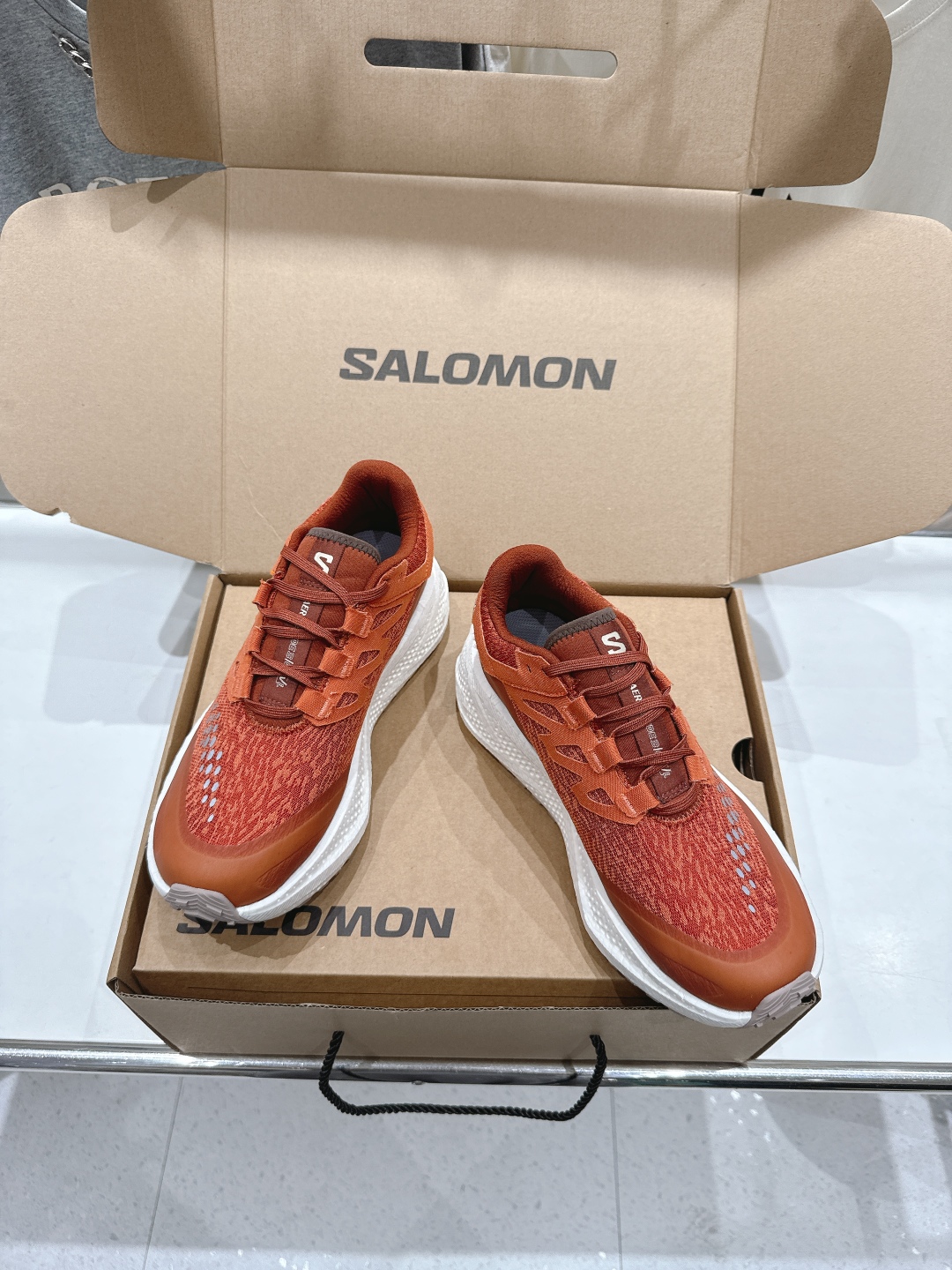高版本出厂  情侣款
 Salomon萨洛蒙～2025ss最新款休闲运动鞋厚底登山德比鞋跑步鞋
搭配Sa