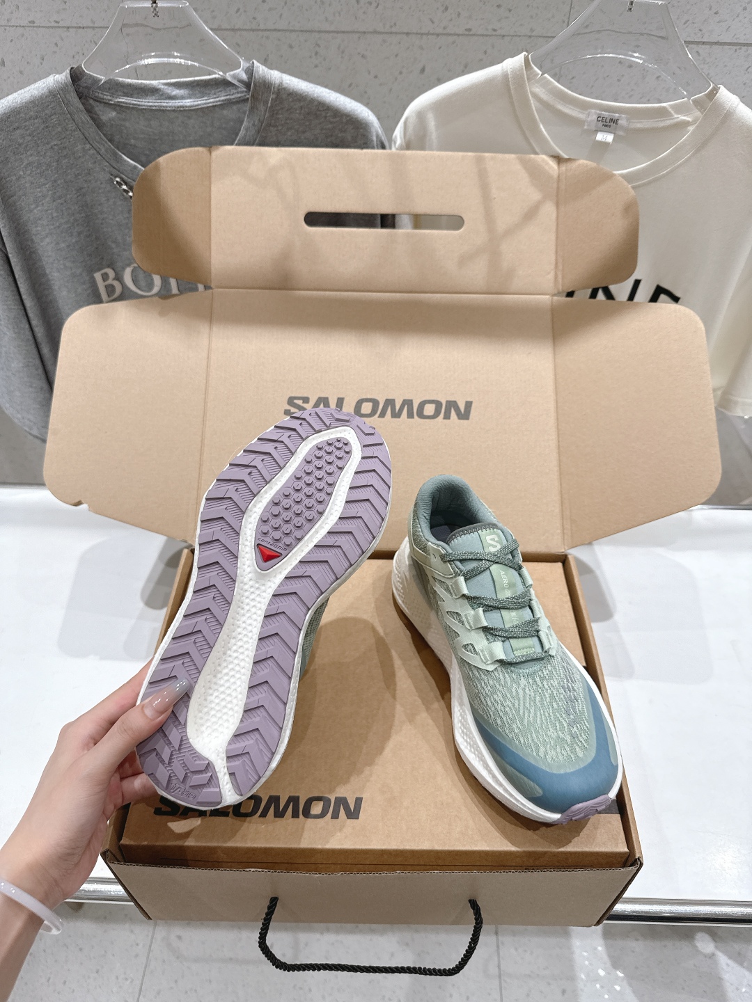 高版本出厂  情侣款
 Salomon萨洛蒙～2025ss最新款休闲运动鞋厚底登山德比鞋跑步鞋
搭配Sa