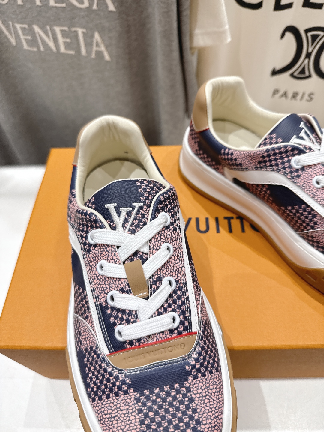 高版本出厂 只有男款
  LOUIS VUITTON～LV路易威登L家驴牌最新走秀款Tilted系列厚底