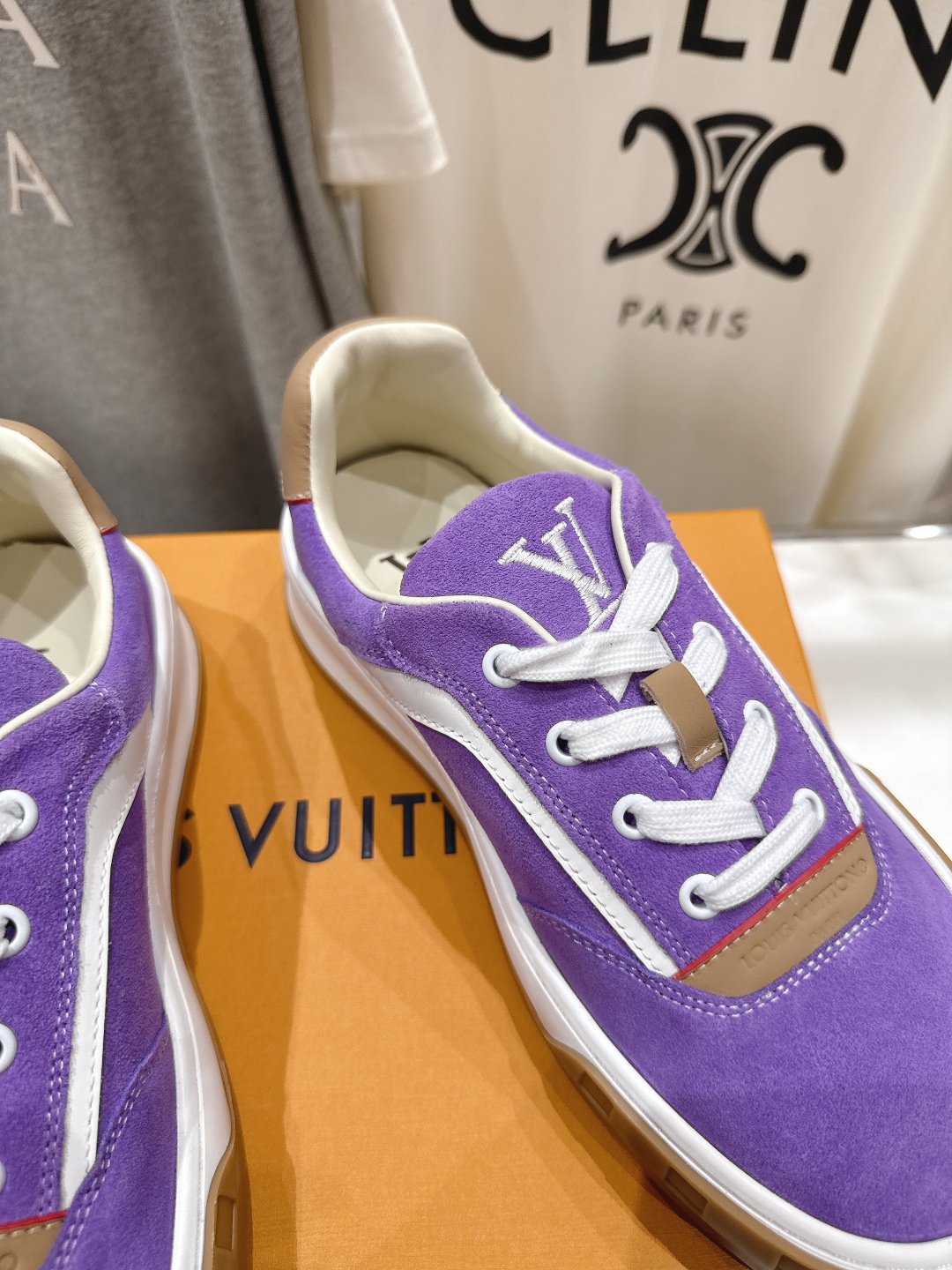 高版本出厂 只有男款
  LOUIS VUITTON～LV路易威登L家驴牌最新走秀款Tilted系列厚底