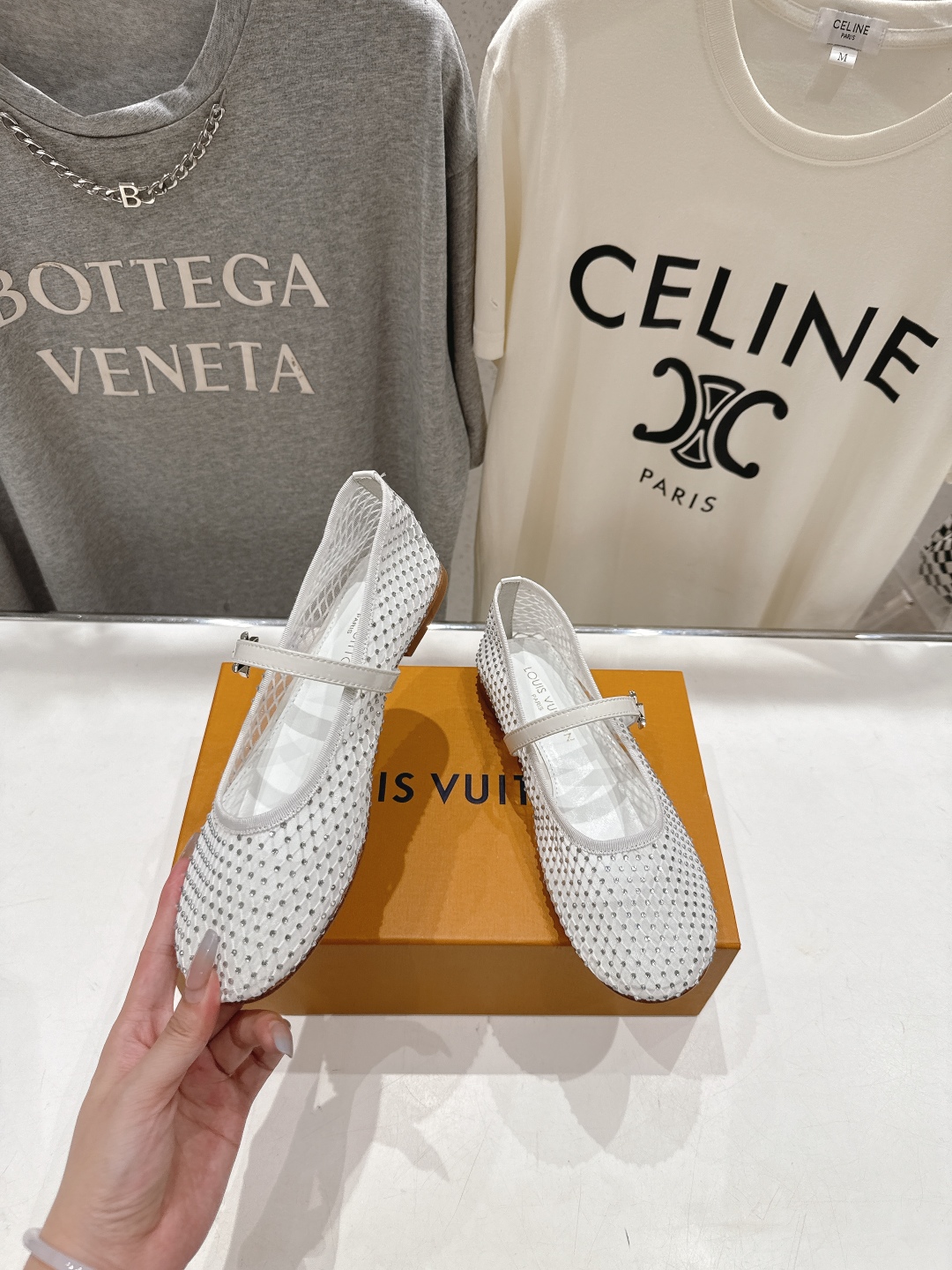 高版本出厂
  Louis Vuitton ss25 new arrival LV驴牌春夏系列玛丽珍网面