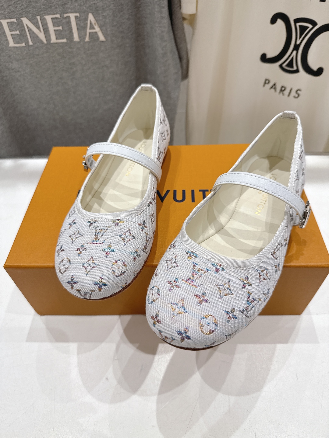 高版本出厂
  Louis Vuitton ss25 new arrival LV驴牌春夏系列玛丽珍平底