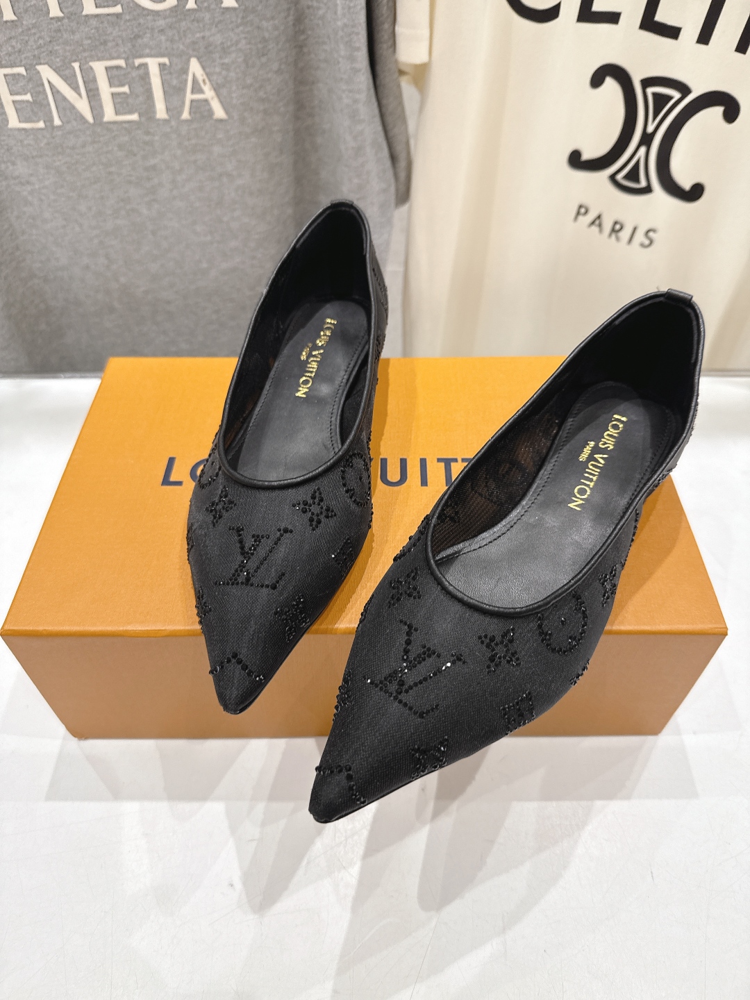 高版本出厂
  Louis Vuitton ss25 new arrival LV驴牌春夏系列玛丽珍网面