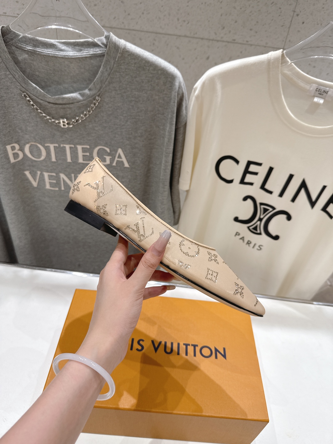高版本出厂
  Louis Vuitton ss25 new arrival LV驴牌春夏系列玛丽珍网面