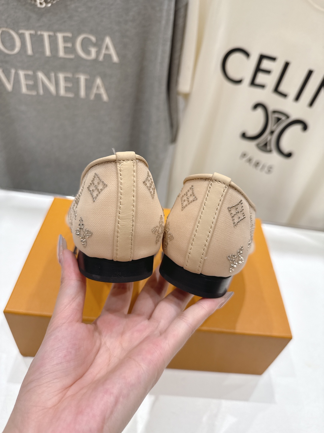 高版本出厂
  Louis Vuitton ss25 new arrival LV驴牌春夏系列玛丽珍网面