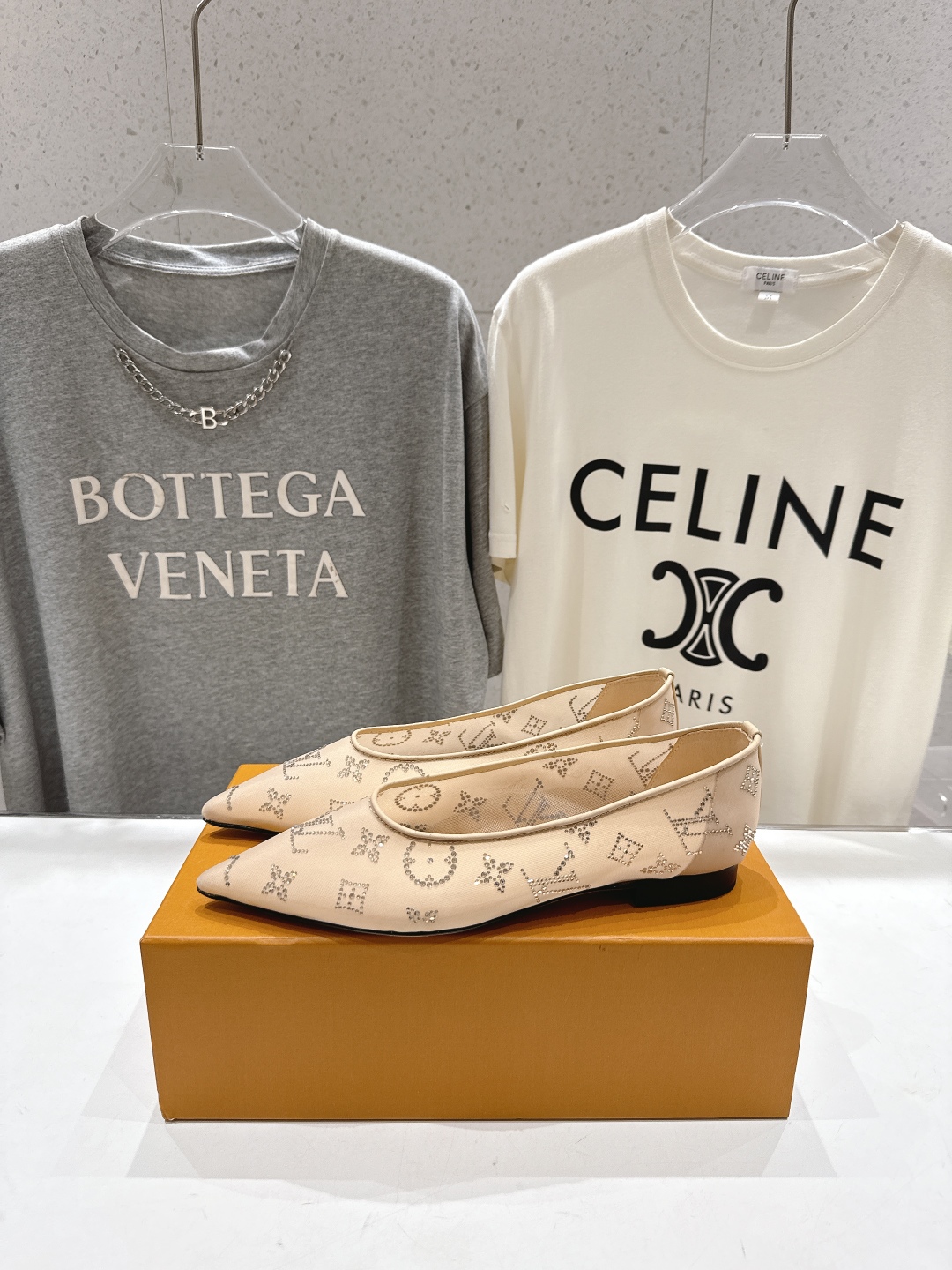 高版本出厂
  Louis Vuitton ss25 new arrival LV驴牌春夏系列玛丽珍网面