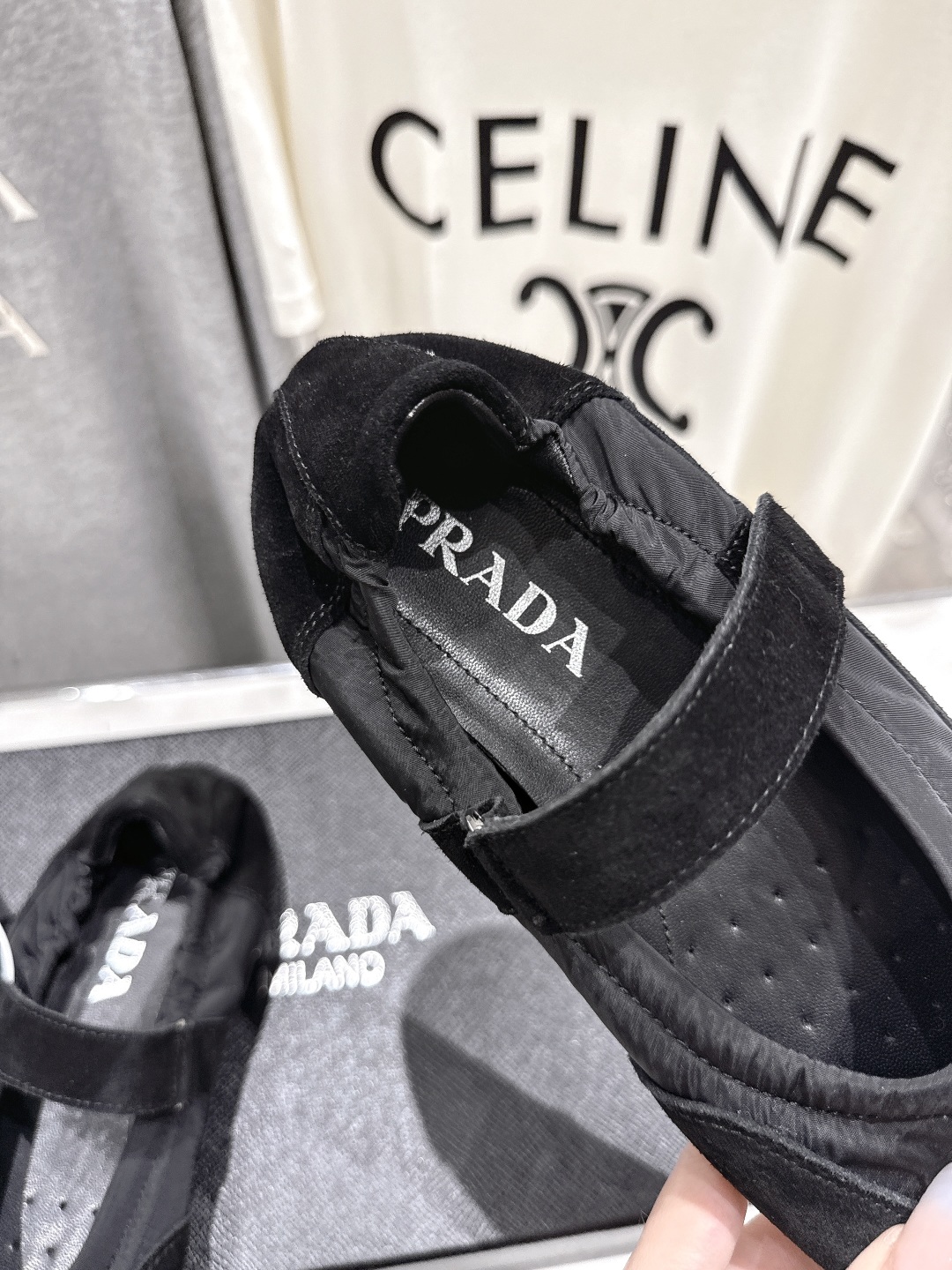高版本出厂 
  Prada*普拉达P家25ssfw～new新款魔术贴玛丽珍休闲鞋，低调奢华懒人鞋，富人