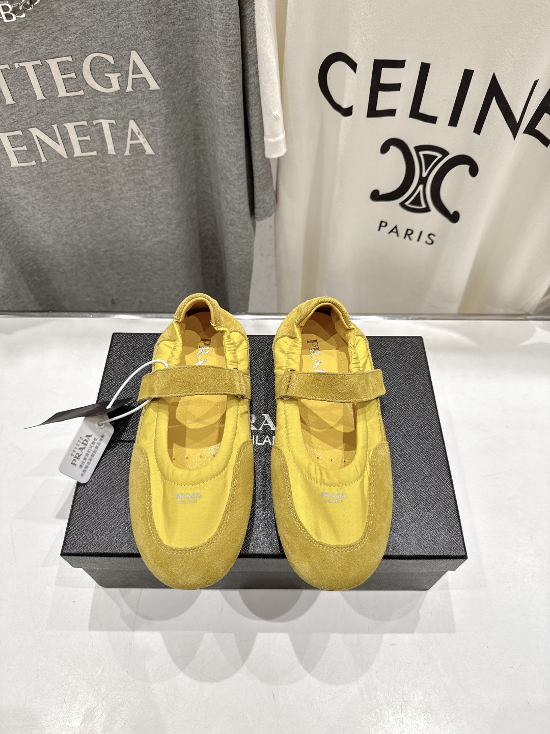 高版本出厂 
  Prada*普拉达P家25ssfw～new新款魔术贴玛丽珍休闲鞋，低调奢华懒人鞋，富人