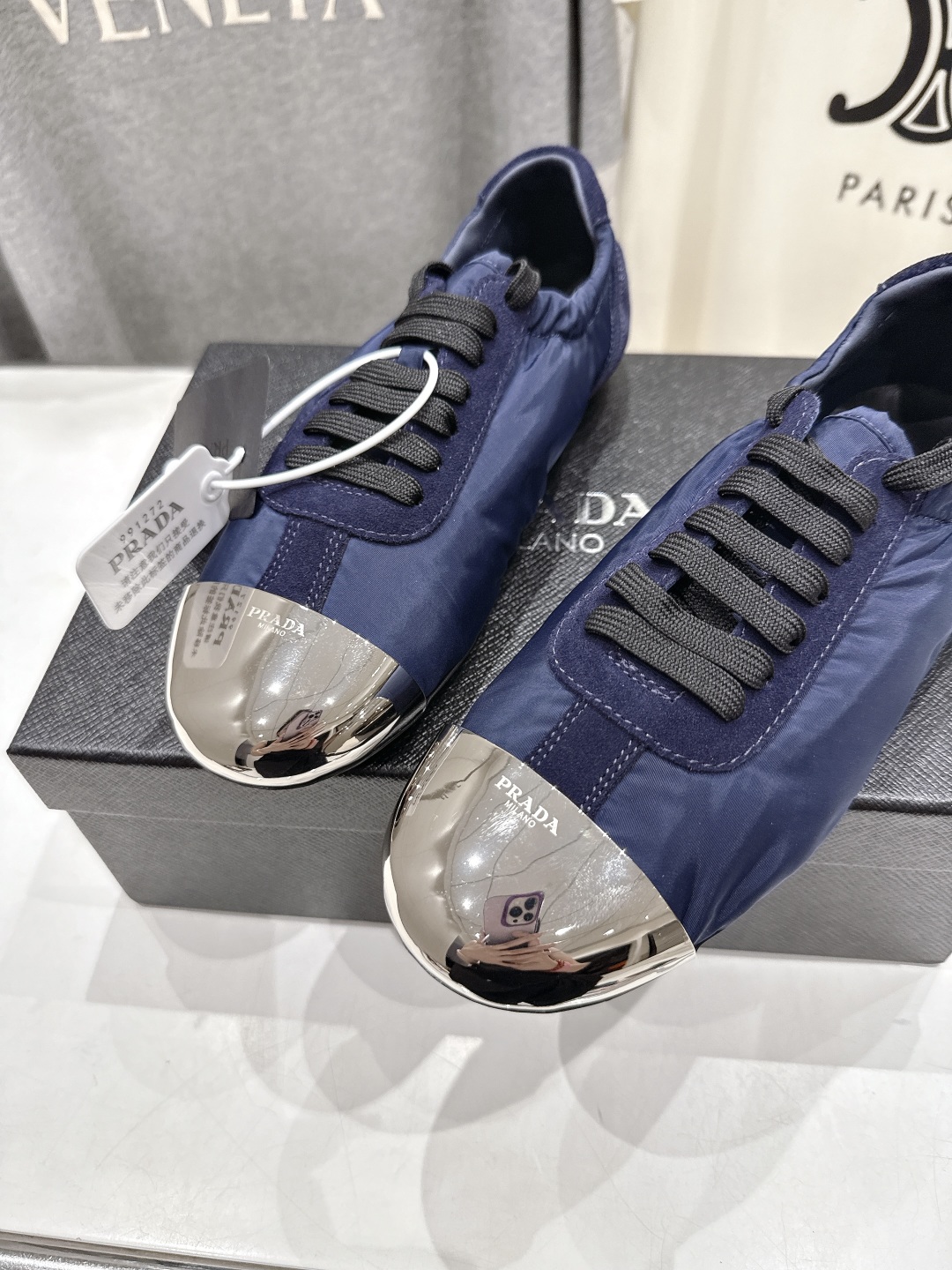 高版本出厂 
  Prada*普拉达P家25ssfw～new新款系带玛丽珍休闲鞋芭蕾舞鞋，低调奢华懒人鞋