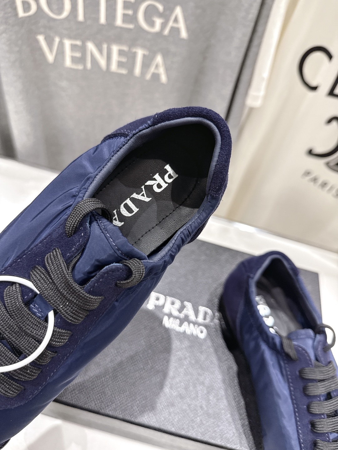 高版本出厂 
  Prada*普拉达P家25ssfw～new新款系带玛丽珍休闲鞋芭蕾舞鞋，低调奢华懒人鞋