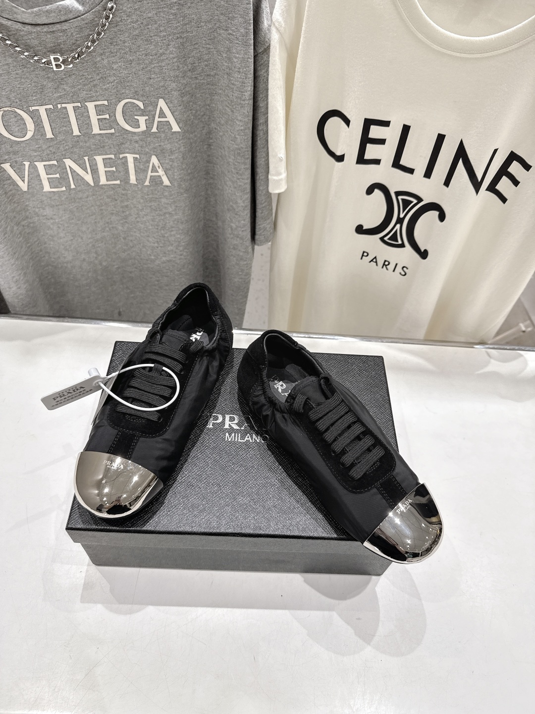 高版本出厂 
  Prada*普拉达P家25ssfw～new新款系带玛丽珍休闲鞋芭蕾舞鞋，低调奢华懒人鞋