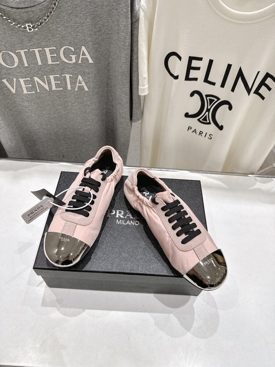 高版本出厂 
  Prada*普拉达P家25ssfw～new新款系带玛丽珍休闲鞋芭蕾舞鞋，低调奢华懒人鞋