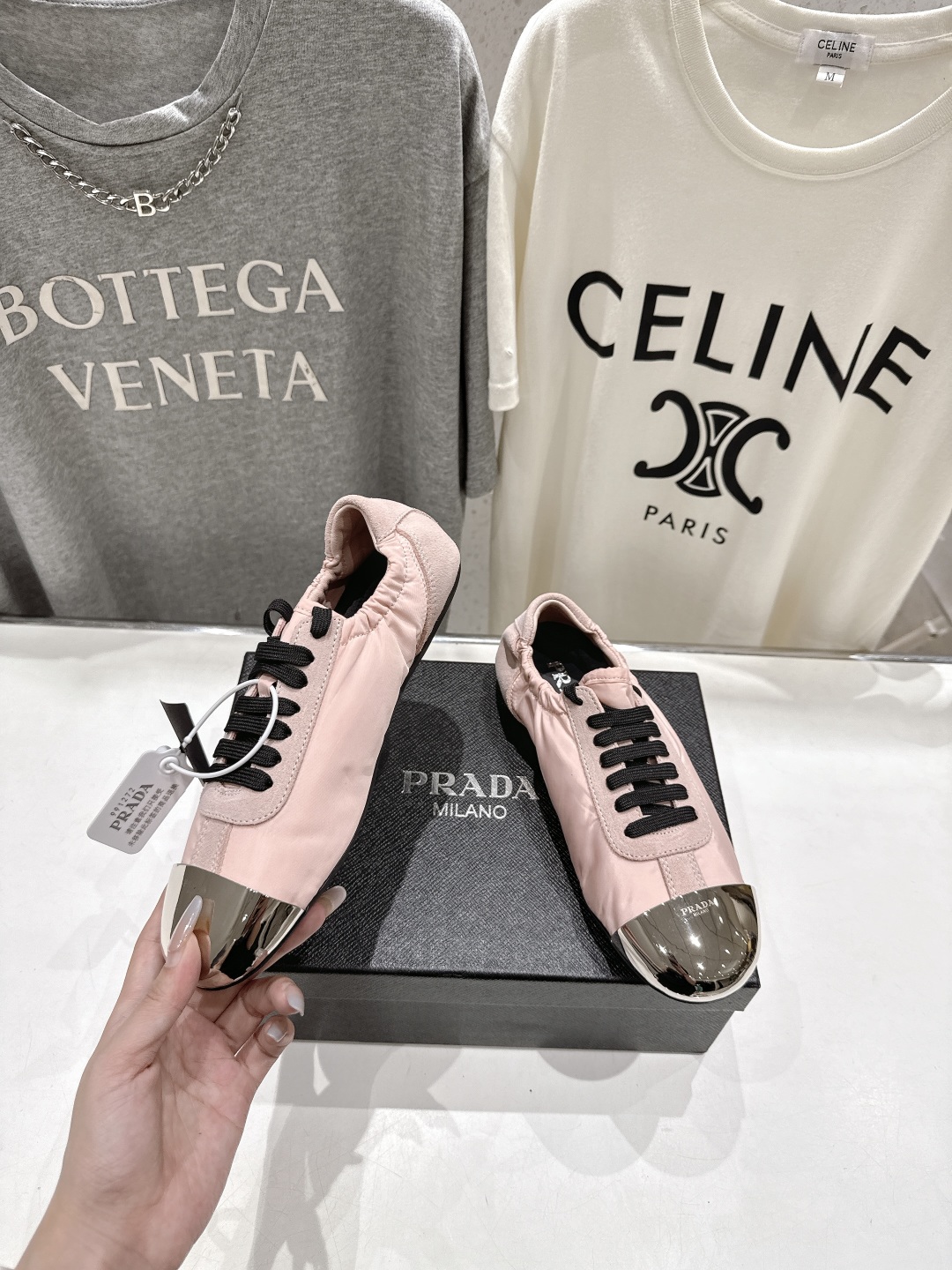 高版本出厂 
  Prada*普拉达P家25ssfw～new新款系带玛丽珍休闲鞋芭蕾舞鞋，低调奢华懒人鞋