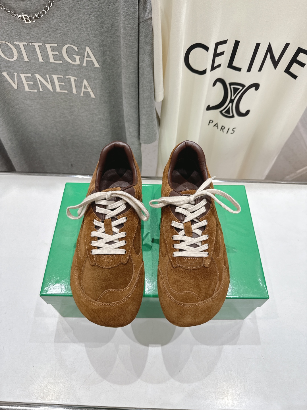 高版本出厂  男码+20
  Bottega Veneta/BV2025ss最新IVULCAN系列情侣款
