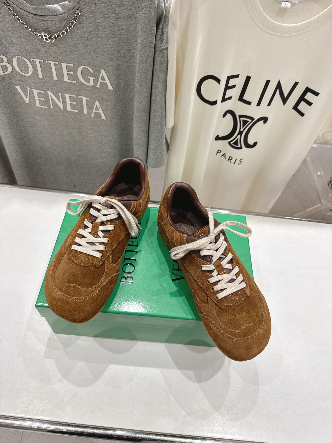 高版本出厂  男码+20
  Bottega Veneta/BV2025ss最新IVULCAN系列情侣款