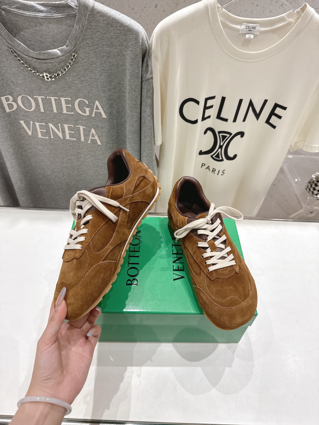 高版本出厂  男码+20
  Bottega Veneta/BV2025ss最新IVULCAN系列情侣款