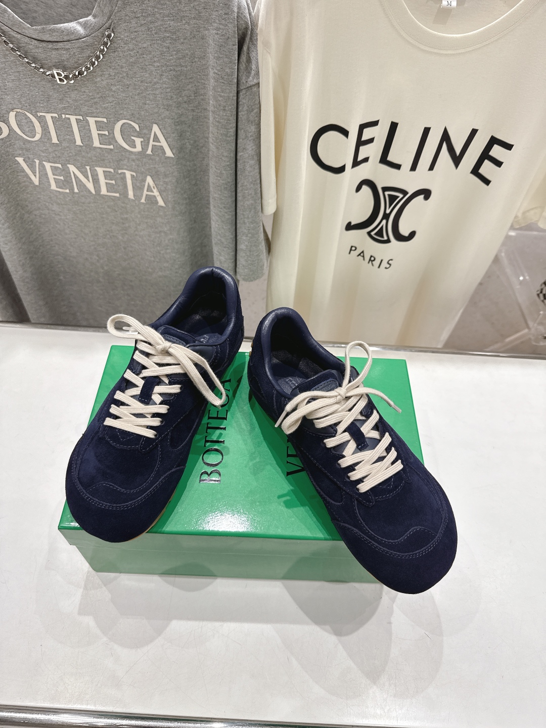 高版本出厂  男码+20
  Bottega Veneta/BV2025ss最新IVULCAN系列情侣款