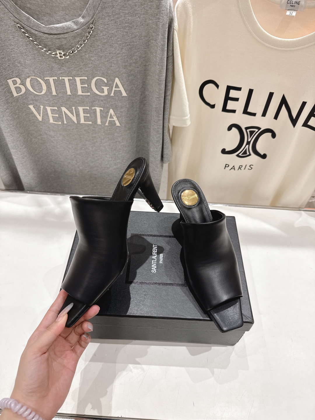 高版本出厂
 SAINT LAURENT～圣罗兰ysl 25ss全新走秀款高跟鞋凉鞋拖鞋·全新鞋型

唯