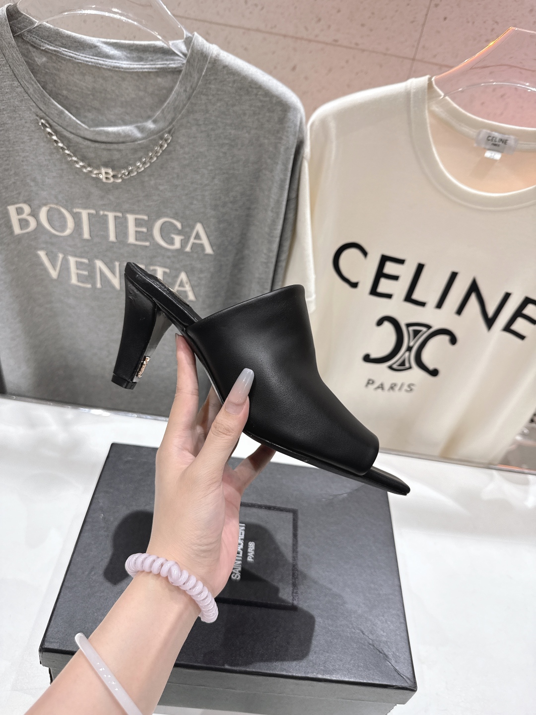 高版本出厂
 SAINT LAURENT～圣罗兰ysl 25ss全新走秀款高跟鞋凉鞋拖鞋·全新鞋型

唯