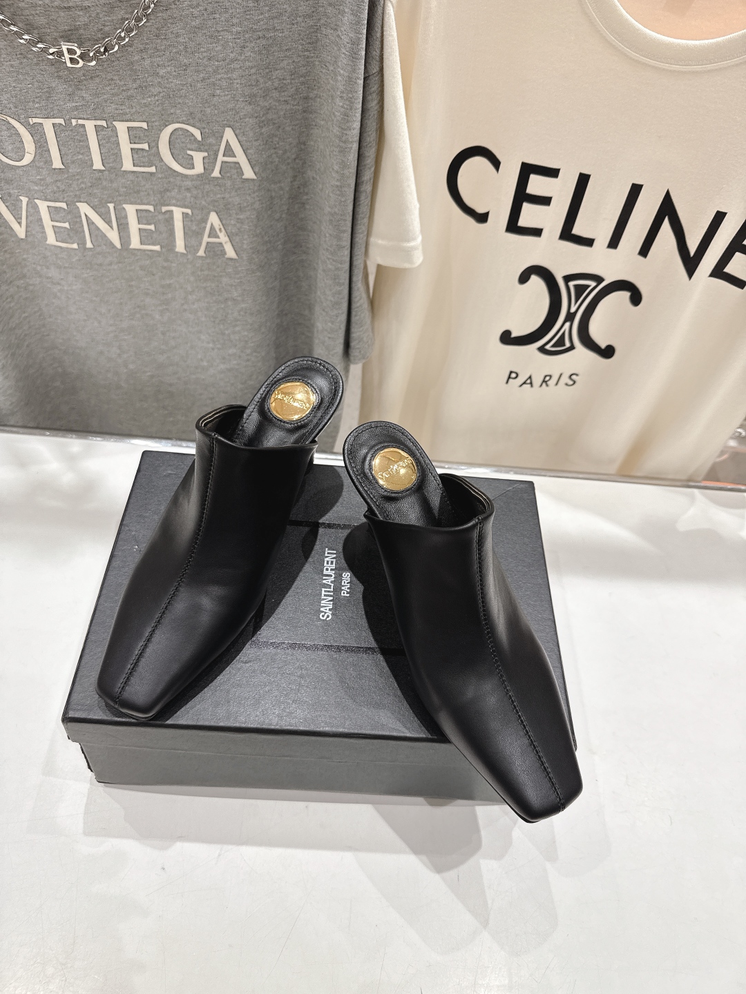 高版本出厂
 SAINT LAURENT～圣罗兰ysl 25ss全新走秀款高跟鞋凉鞋拖鞋·全新鞋型

唯