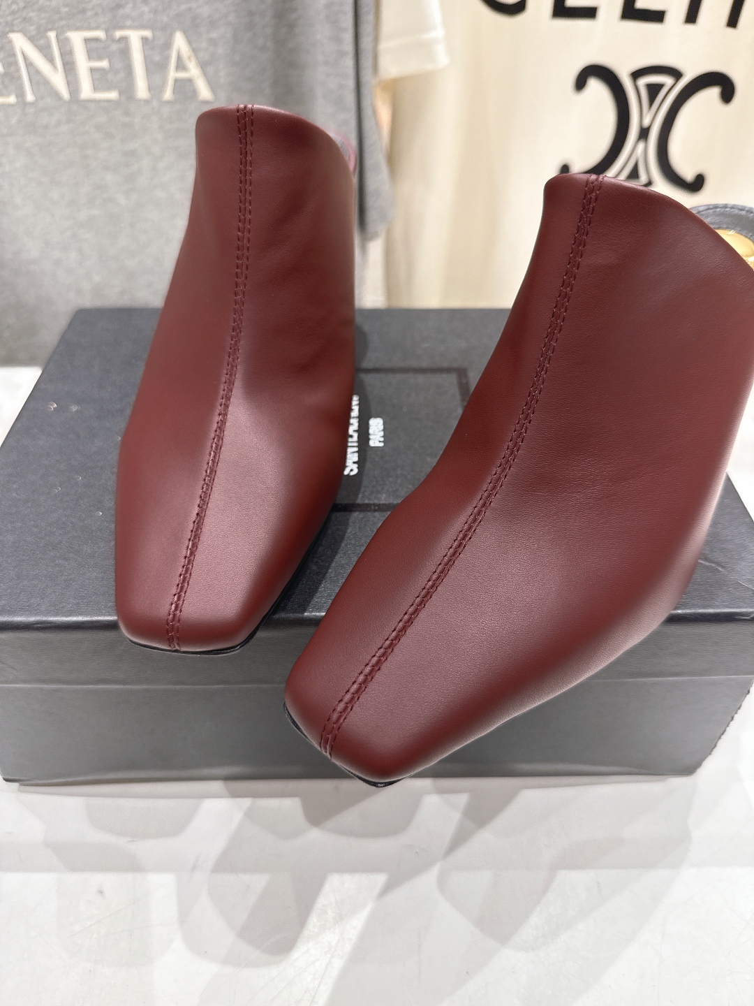 高版本出厂
 SAINT LAURENT～圣罗兰ysl 25ss全新走秀款高跟鞋凉鞋拖鞋·全新鞋型

唯