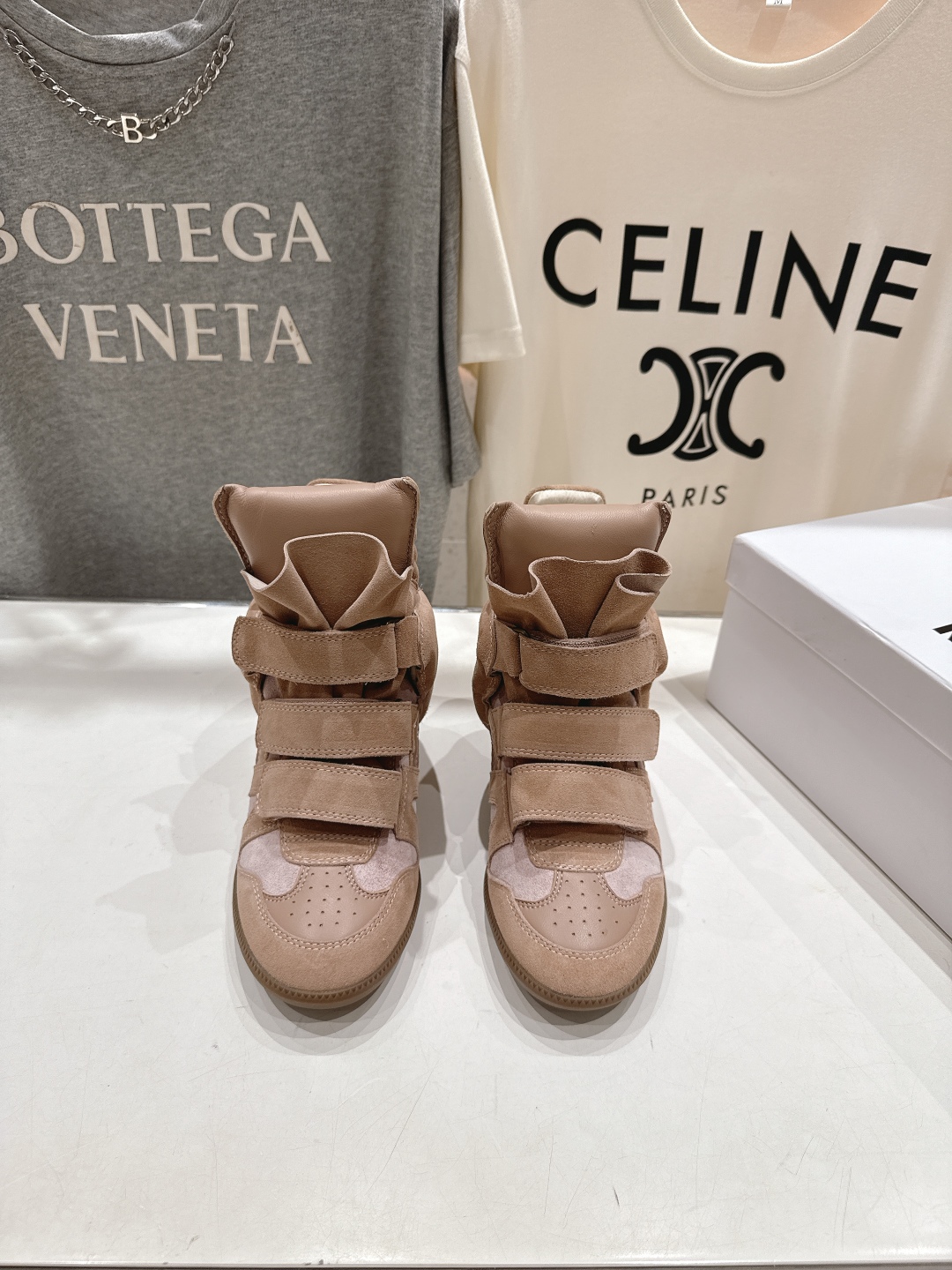 高版本出厂 
 Isabel Marant/伊莎贝尔2025ss秋冬新款内增高拼色高帮休闲鞋小短靴
超级