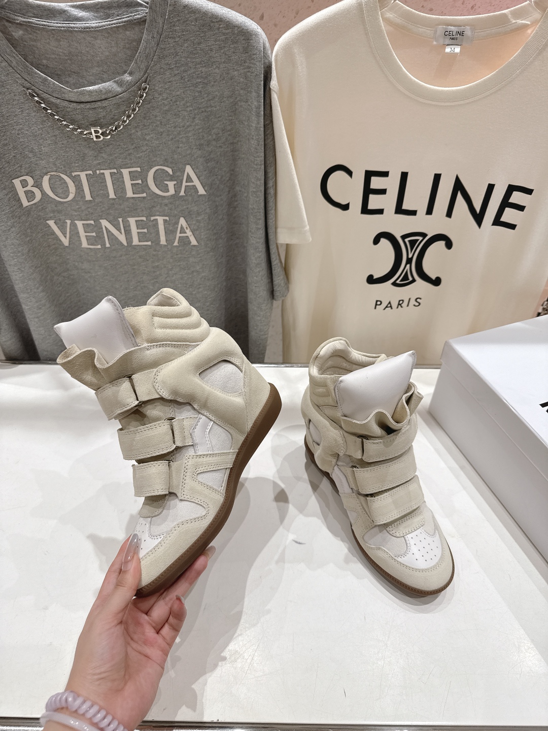 高版本出厂 
 Isabel Marant/伊莎贝尔2025ss秋冬新款内增高拼色高帮休闲鞋小短靴
超级