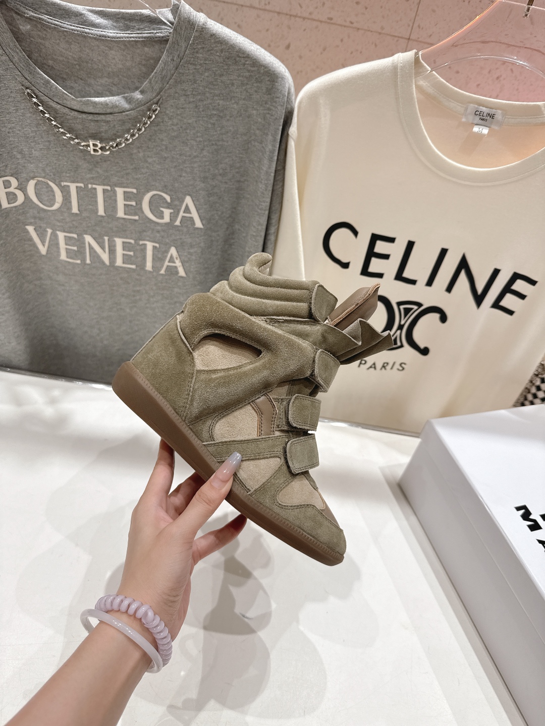 高版本出厂 
 Isabel Marant/伊莎贝尔2025ss秋冬新款内增高拼色高帮休闲鞋小短靴
超级