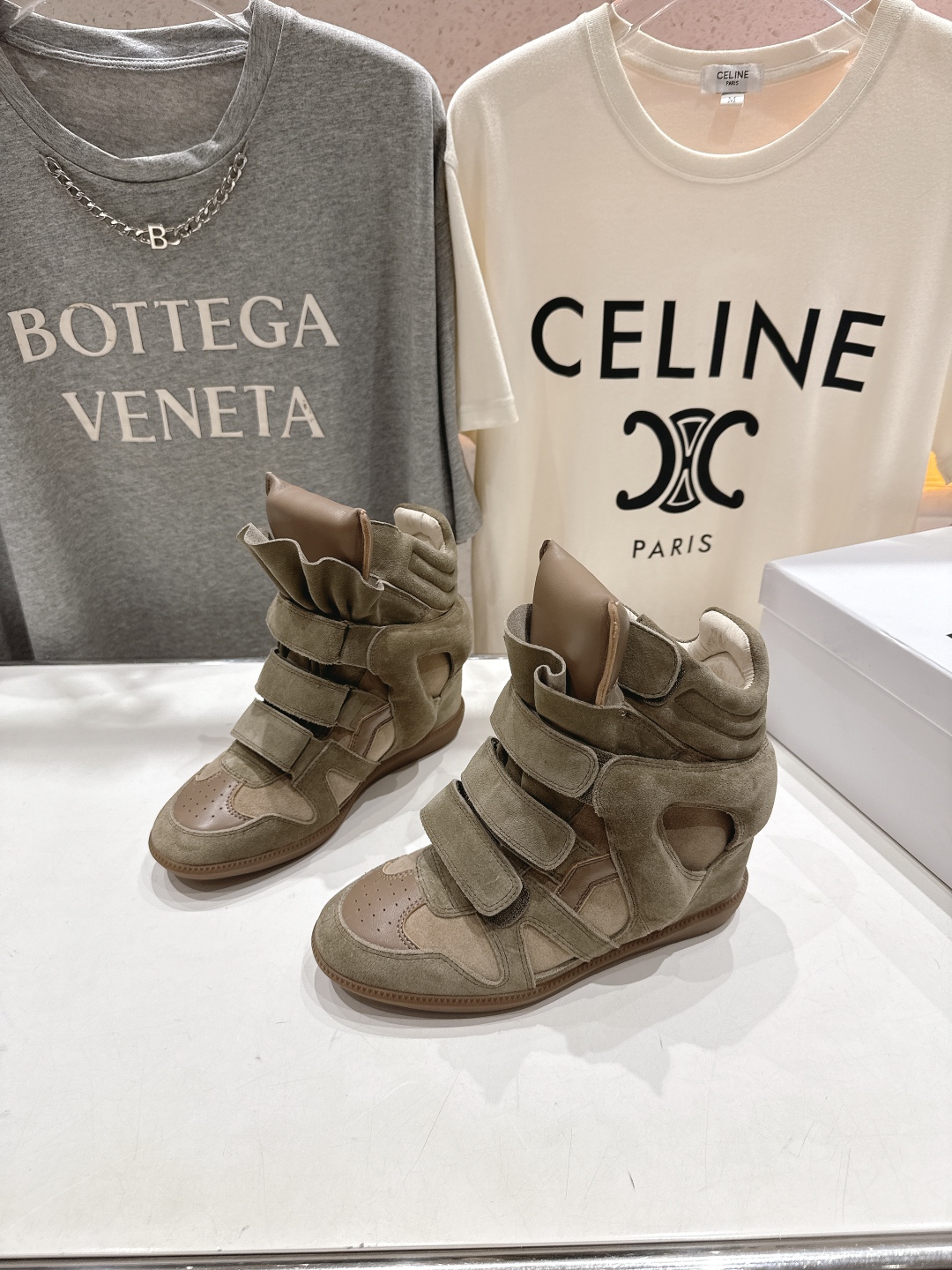 高版本出厂 
 Isabel Marant/伊莎贝尔2025ss秋冬新款内增高拼色高帮休闲鞋小短靴
超级