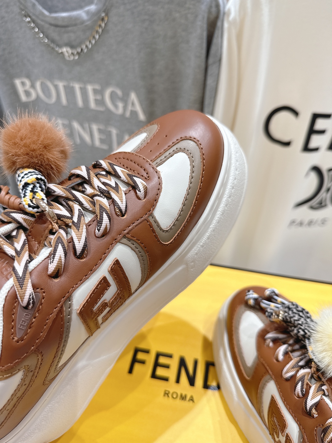 高版本出厂  
 Fendi/芬迪2025ss新款 First 1系列网面系带厚底休闲运动鞋
顶级版本🔝