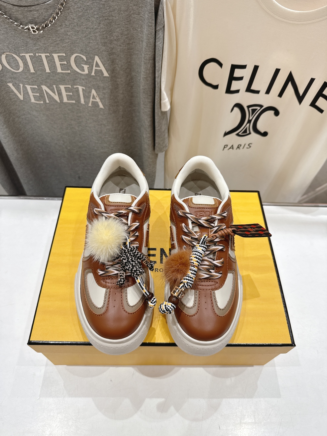 高版本出厂  
 Fendi/芬迪2025ss新款 First 1系列网面系带厚底休闲运动鞋
顶级版本🔝