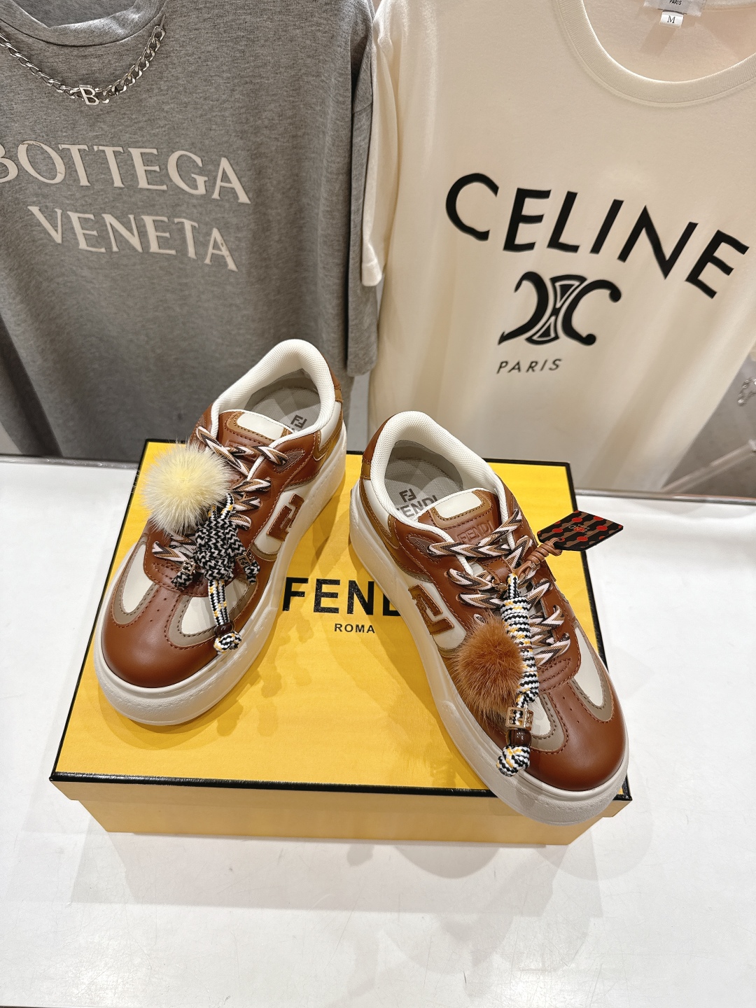 高版本出厂  
 Fendi/芬迪2025ss新款 First 1系列网面系带厚底休闲运动鞋
顶级版本🔝
