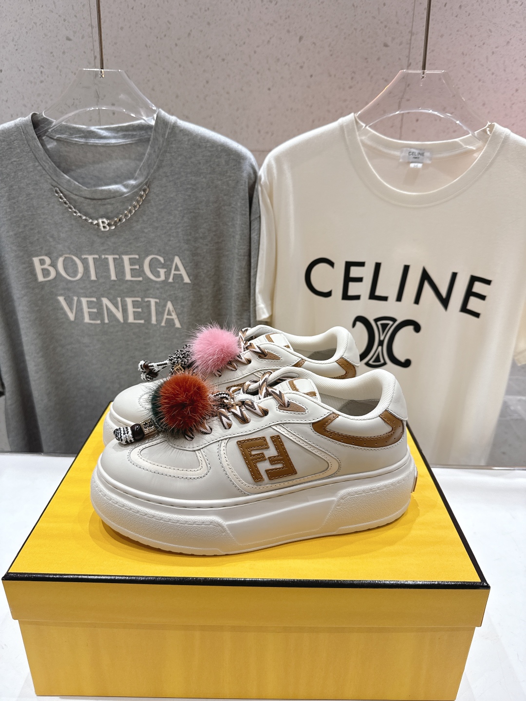 高版本出厂  
 Fendi/芬迪2025ss新款 First 1系列网面系带厚底休闲运动鞋
顶级版本🔝