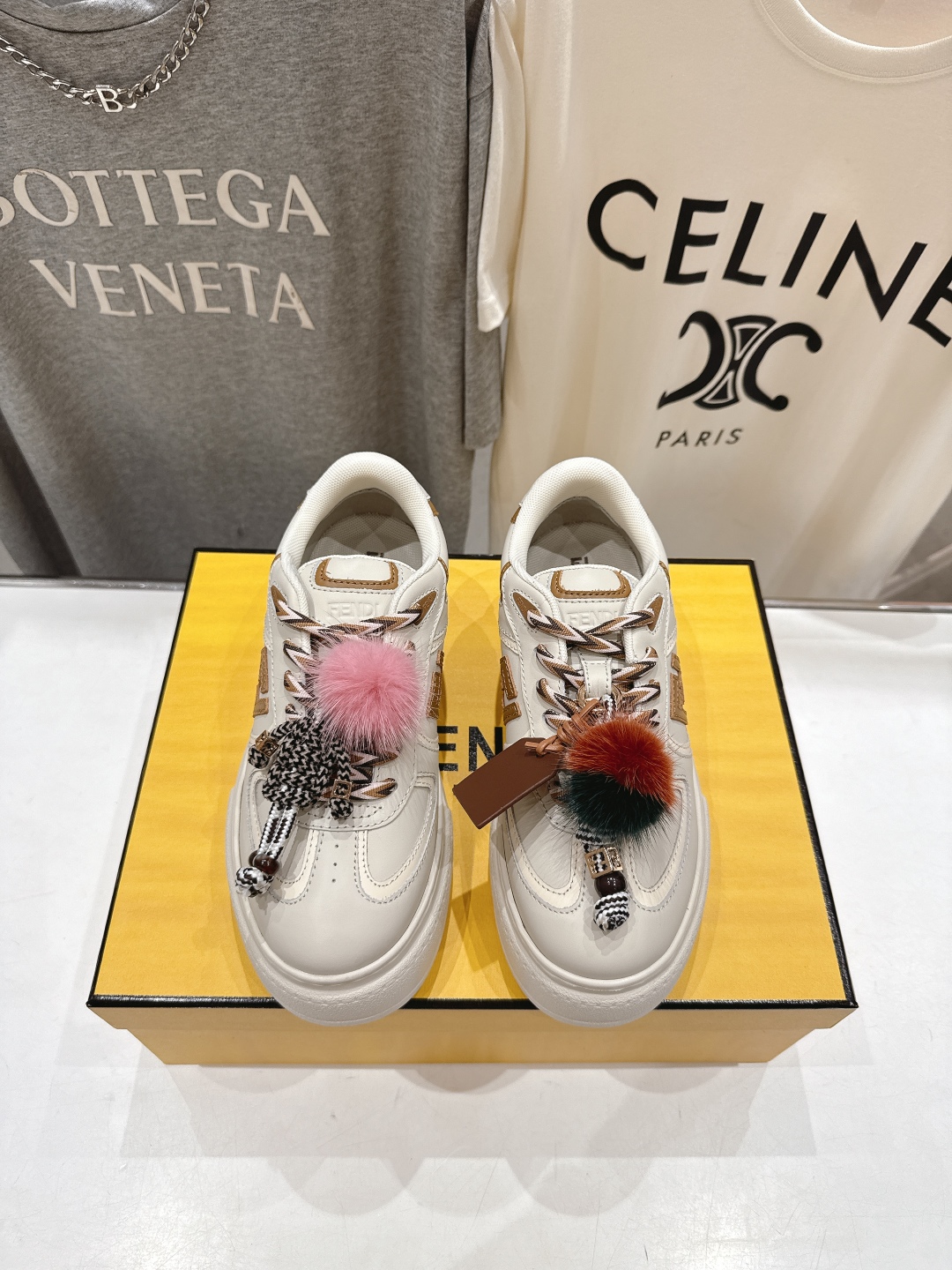 高版本出厂  
 Fendi/芬迪2025ss新款 First 1系列网面系带厚底休闲运动鞋
顶级版本🔝