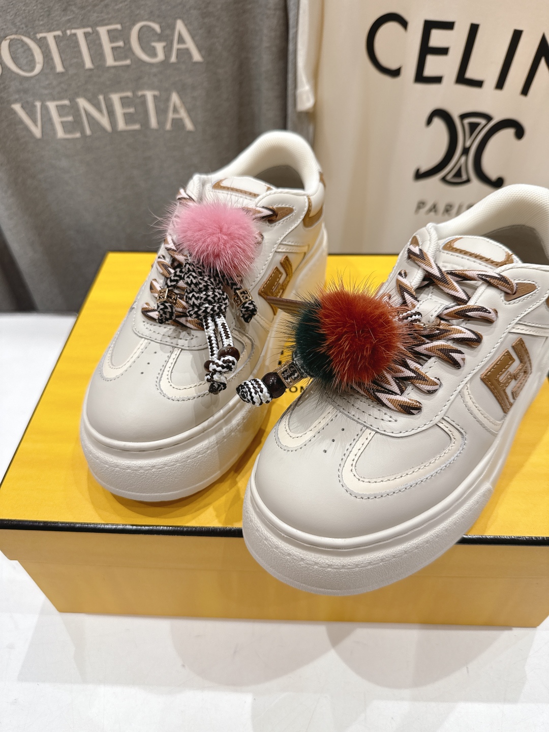 高版本出厂  
 Fendi/芬迪2025ss新款 First 1系列网面系带厚底休闲运动鞋
顶级版本🔝
