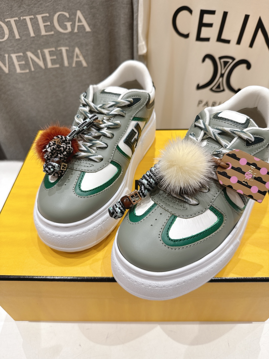 高版本出厂  
 Fendi/芬迪2025ss新款 First 1系列网面系带厚底休闲运动鞋
顶级版本🔝