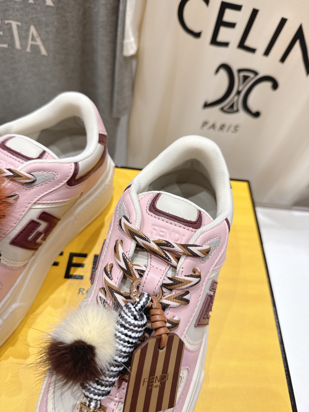 高版本出厂  
 Fendi/芬迪2025ss新款 First 1系列网面系带厚底休闲运动鞋
顶级版本🔝