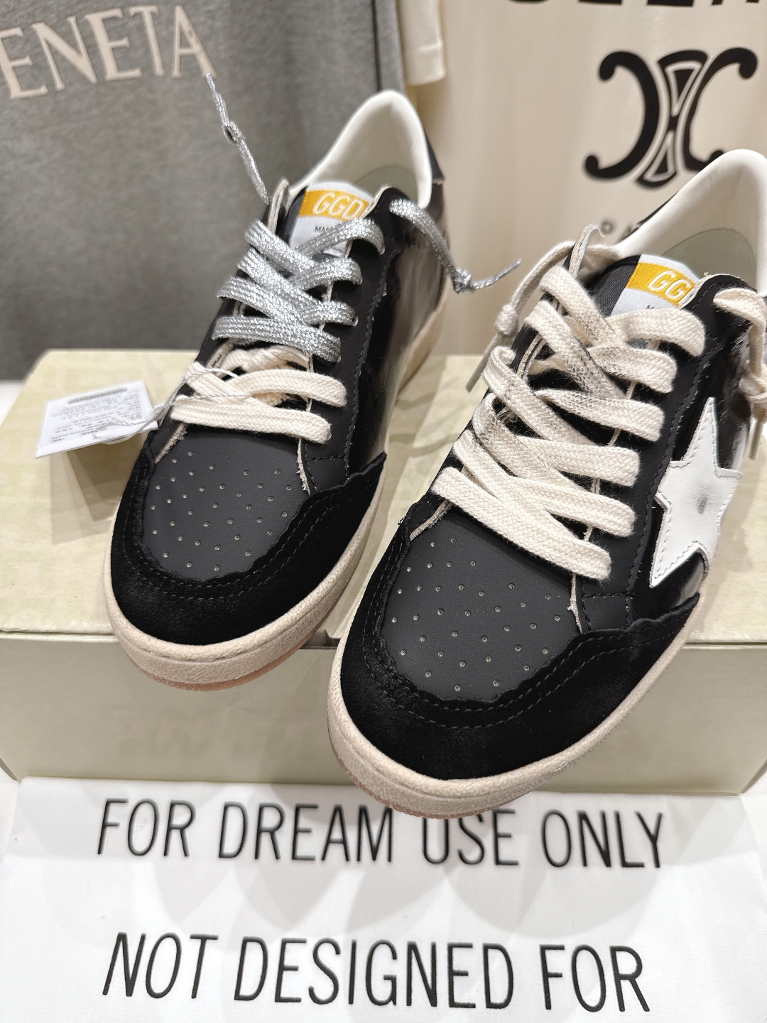 顶级版本 情侣码
 GGDB~~Golden Goose Deluxe Brand
# 全网最好版本不服