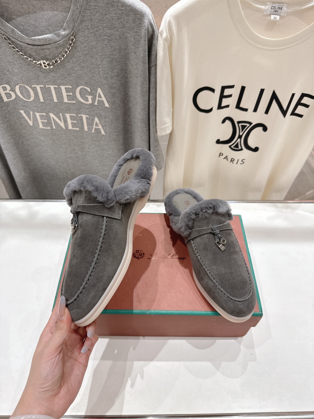 顶级出厂 升级版兔毛  男码+10
  Loro Piana* LP万年经典款乐福鞋 简约时尚 脚感超级