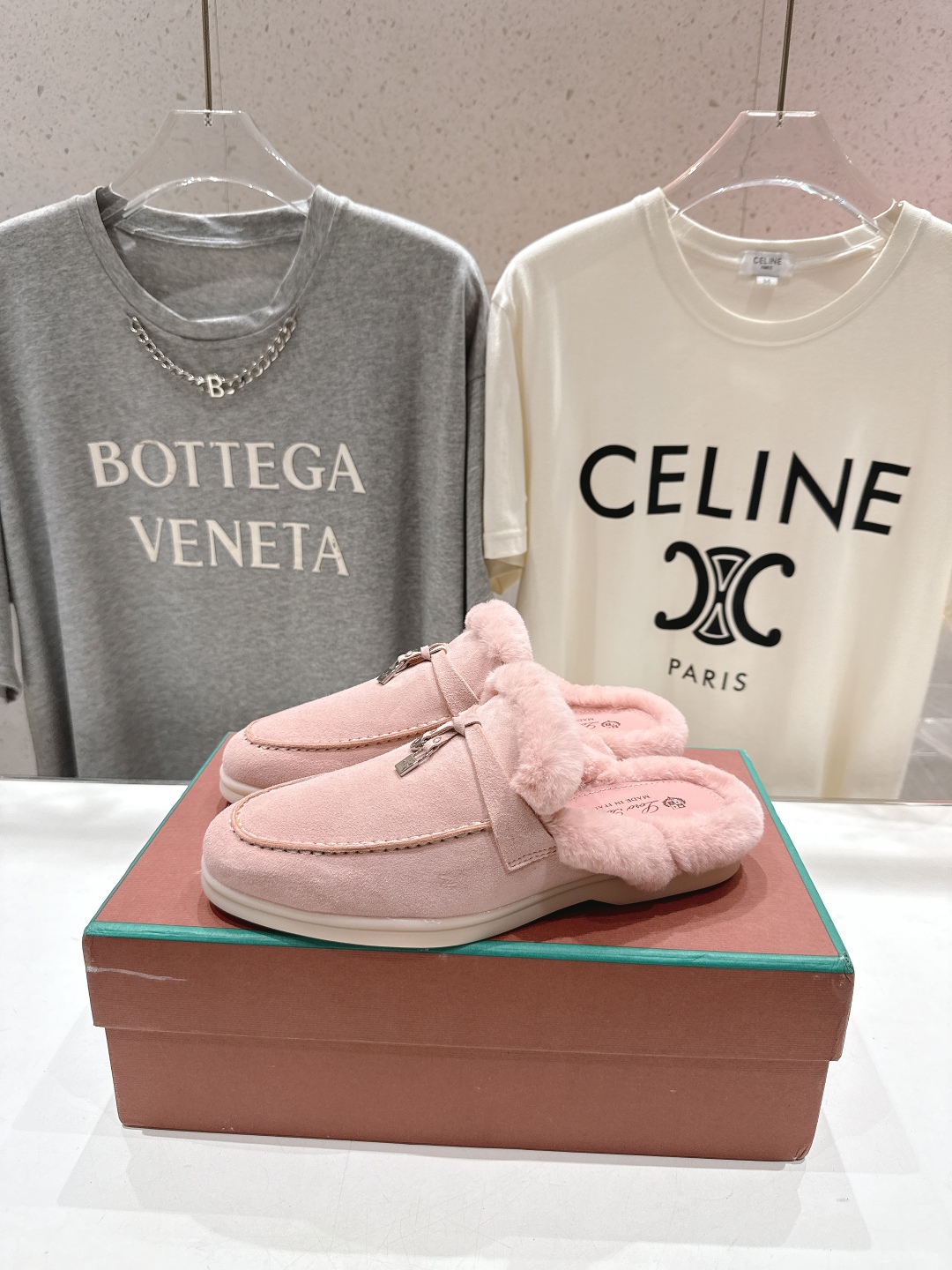 顶级出厂 升级版兔毛  男码+10
  Loro Piana* LP万年经典款乐福鞋 简约时尚 脚感超级